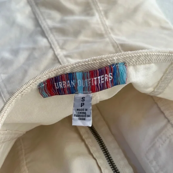 Urban Outfitters Cory Corduroy Halter Romper - Picture 4 of 4